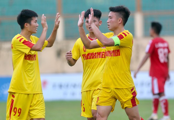 VCK U.21: Á quân bị loại, Sông Lam Nghệ An chật vật vào bán kết