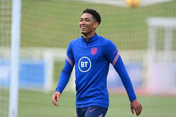 Chuyển nhượng cầu thủ