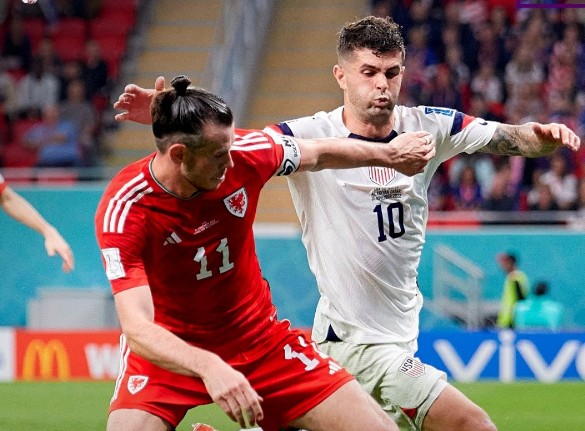 Hà Lan thắng nhọc Senegal, Mỹ chia điểm với xứ Wales