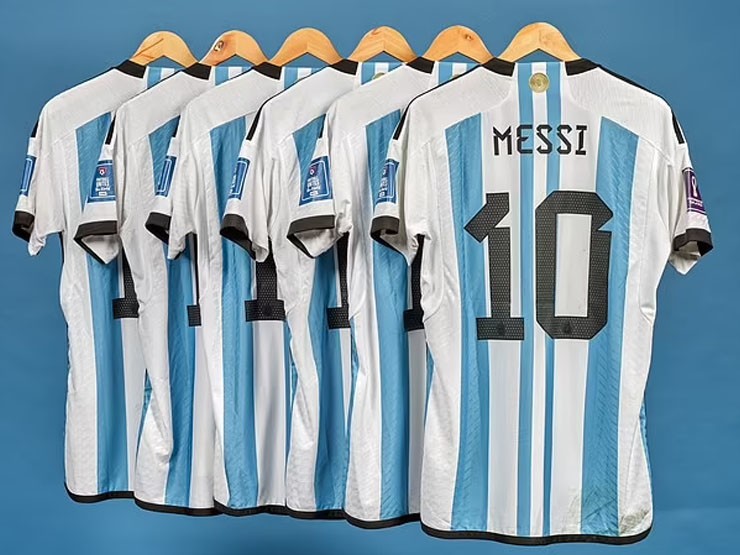Sốc áo đấu Messi có giá trị hàng trăm tỷ đồng, chờ phá kỷ lục mọi thời đại