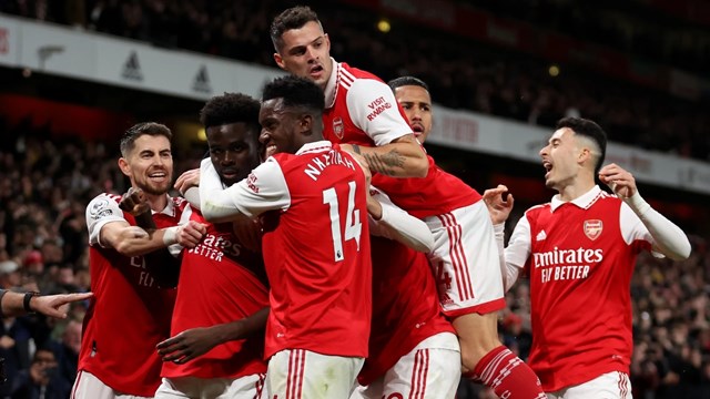 Kịch tính vòng 28 Ngoại hạng Anh