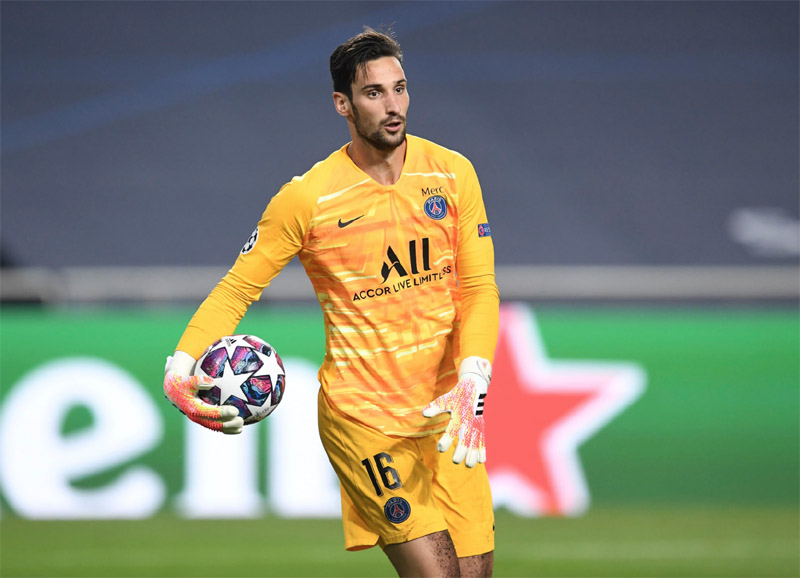 Sergio Rico đánh lừa Thần Chết để sống lại một cách thần kỳ