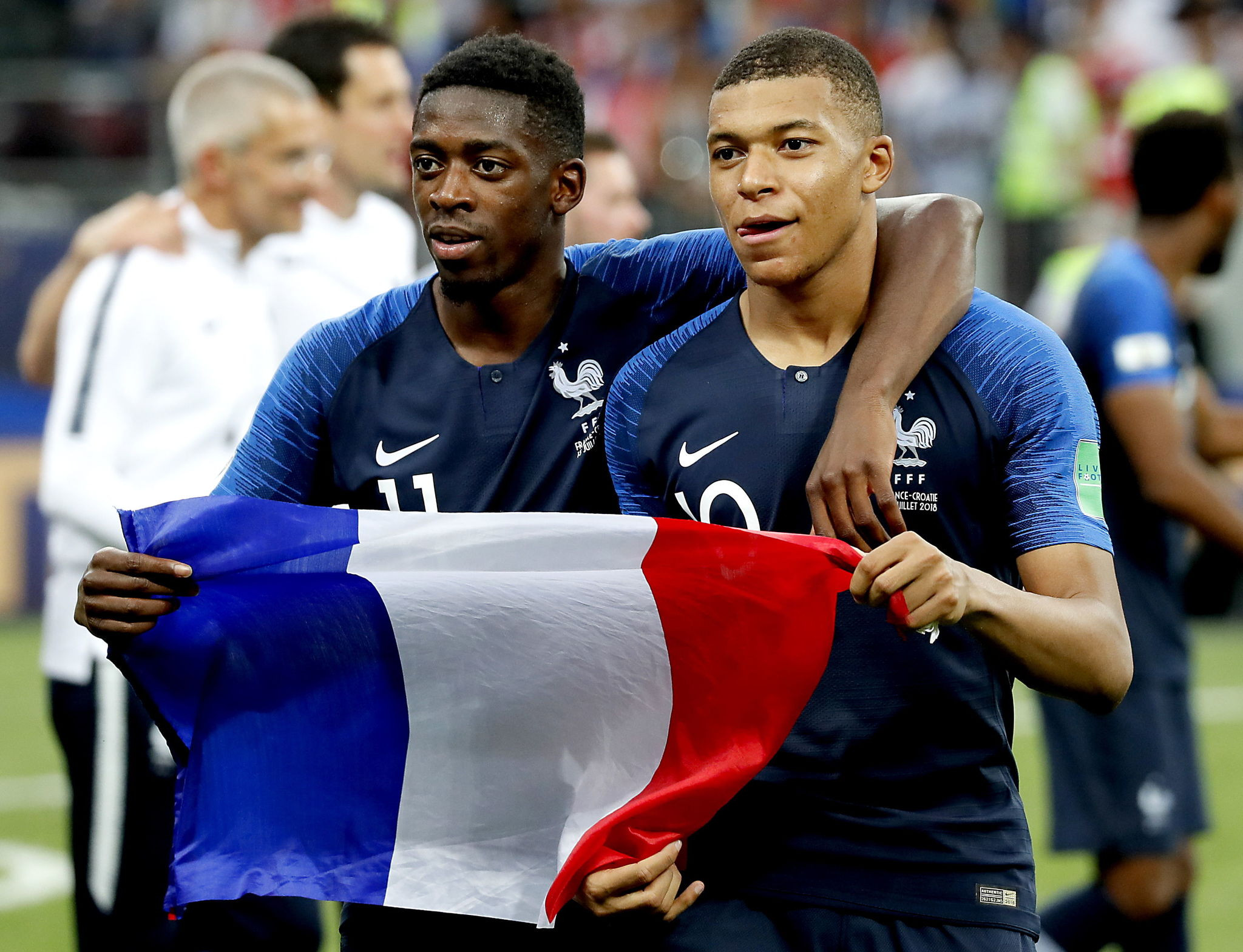 MU chốt Hojlund, PSG mua Dembele thay Mbappe