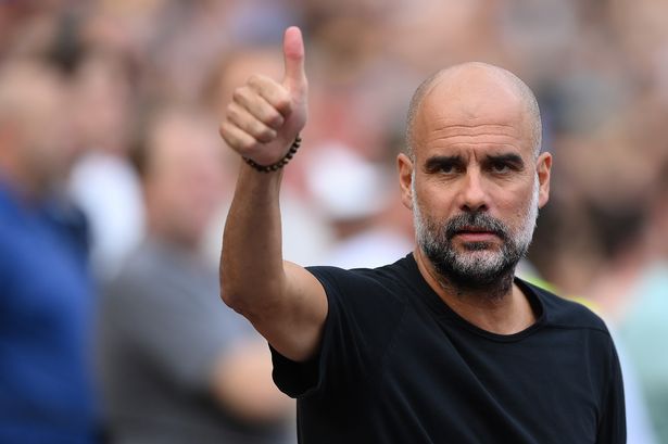 Pep Guardiola cười nhạo MU
