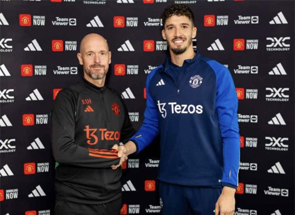 CHÍNH THỨC: M.U mua thủ môn mới thay Henderson