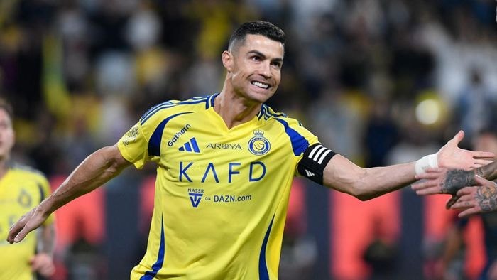 Ronaldo lập cú đúp thứ hai liên tiếp cho Al Nassr