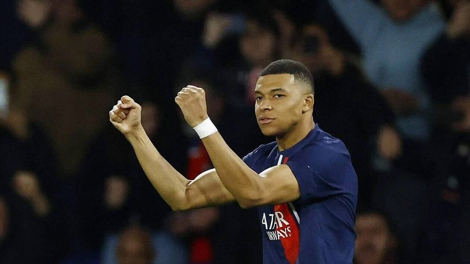 Mbappe đi vào lịch sử Champions League