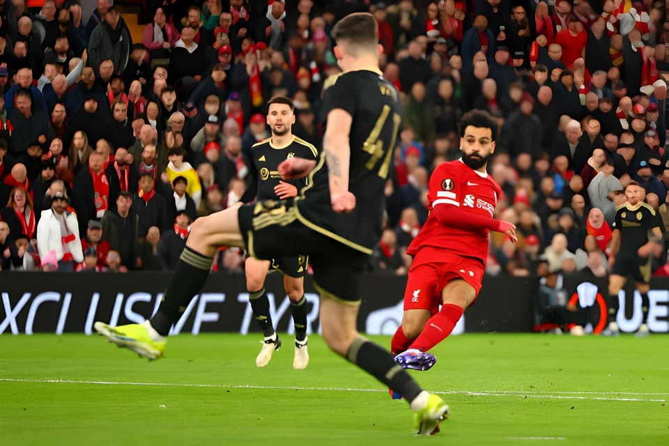 Salah làm điều chưa từng có trong 131 năm lịch sử Liverpool