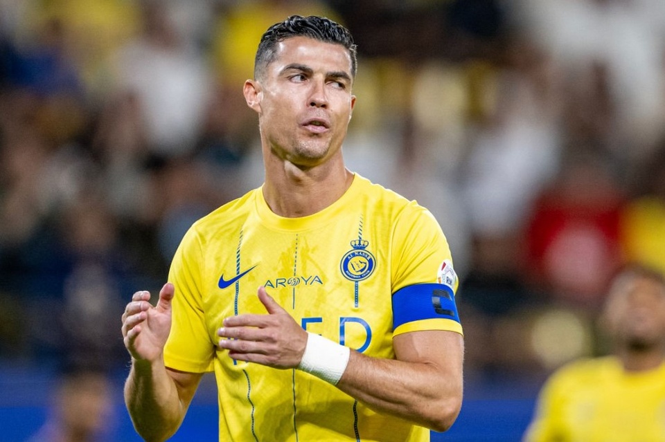 Ronaldo giàu nhất trong giới VĐV