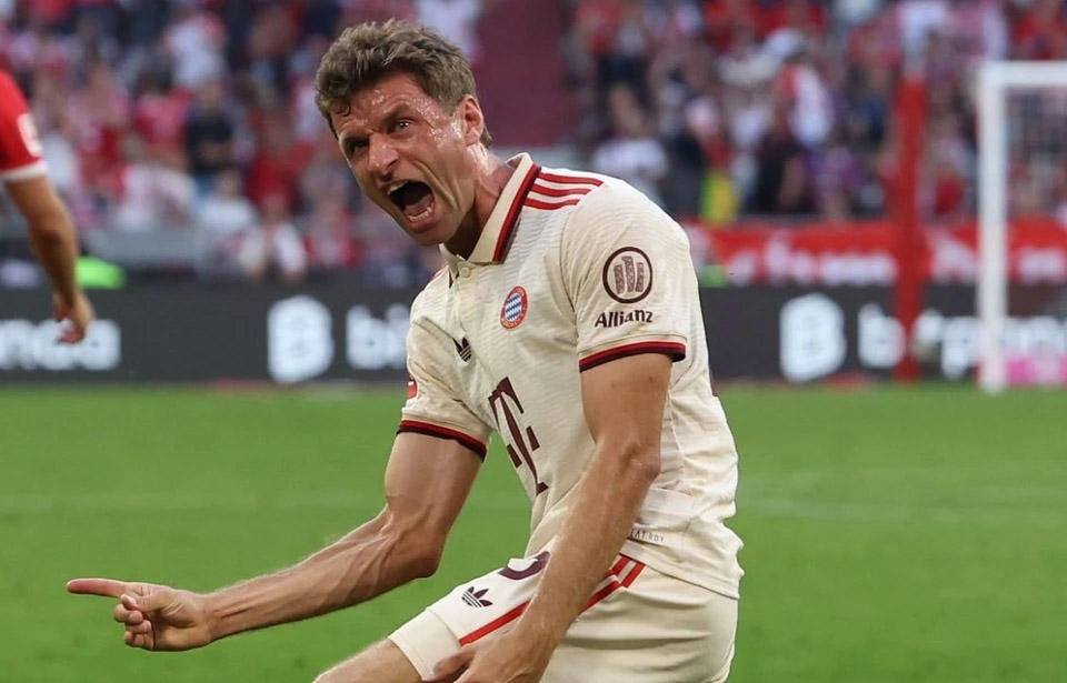 Thomas Muller đi vào lịch sử