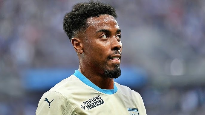 Greenwood tái hợp đồng đội cũ ở MU