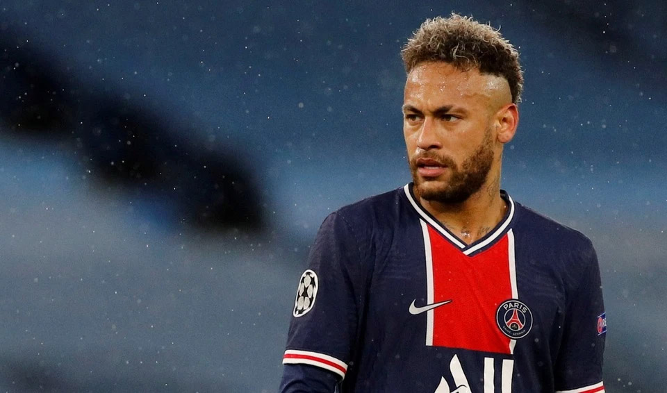 Số phận trái ngược của những bom tấn trăm triệu euro