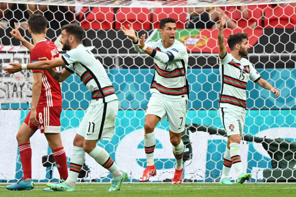 Cristiano Ronaldo: Đẳng cấp là mãi mãi